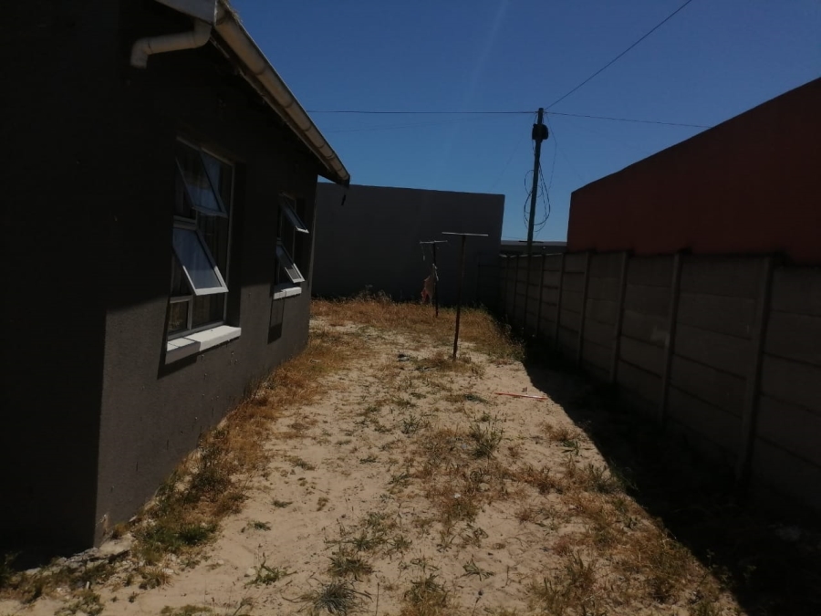 2 Bedroom Property for Sale in Llitha Park Western Cape